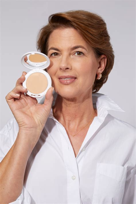 Laura gellar com - For believable beauty that's informative and ingenious, look no further than Laura Geller makeup. Laura Geller turned her years of makeup artistry into an innovative cosmetics …